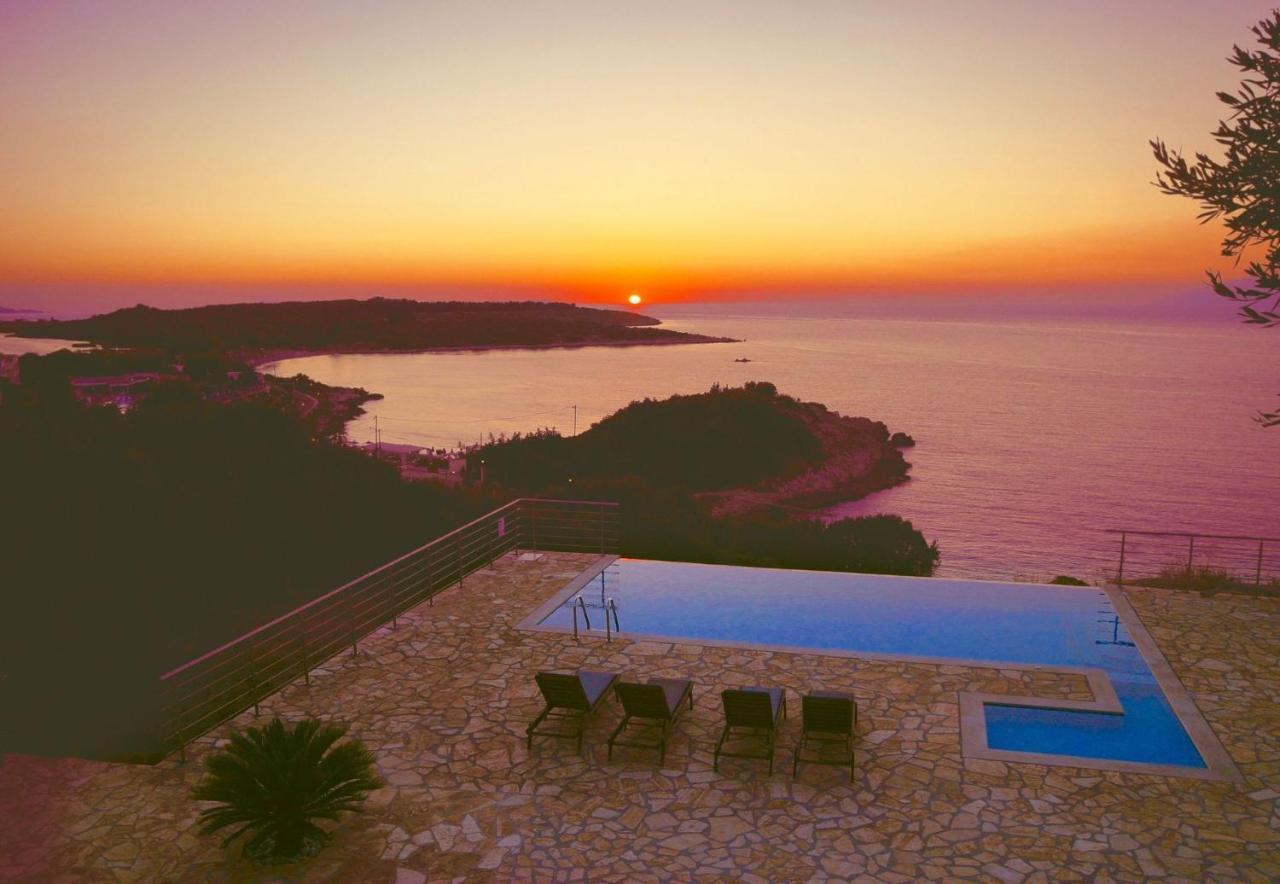 Beachfront Villa Seasun By Posarellivillas Agios Spyridon  Esterno foto