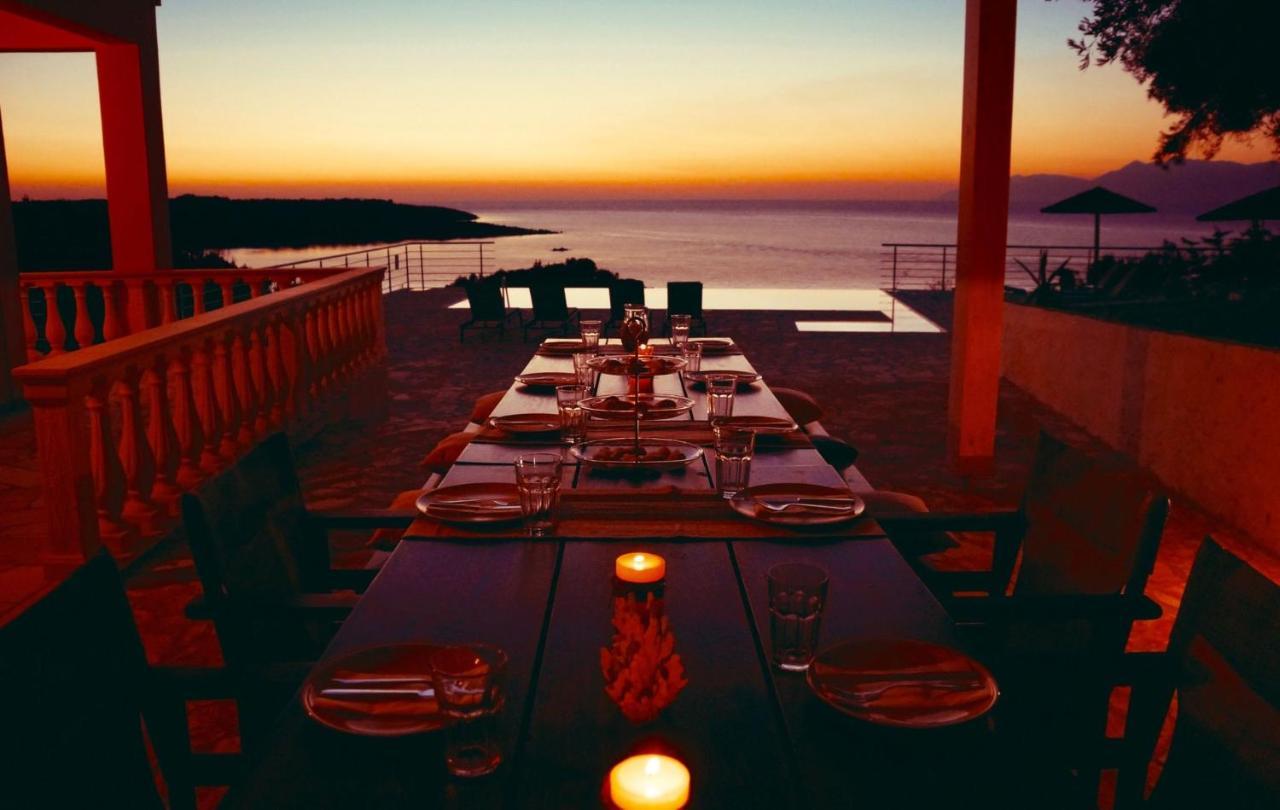 Beachfront Villa Seasun By Posarellivillas Agios Spyridon  Esterno foto