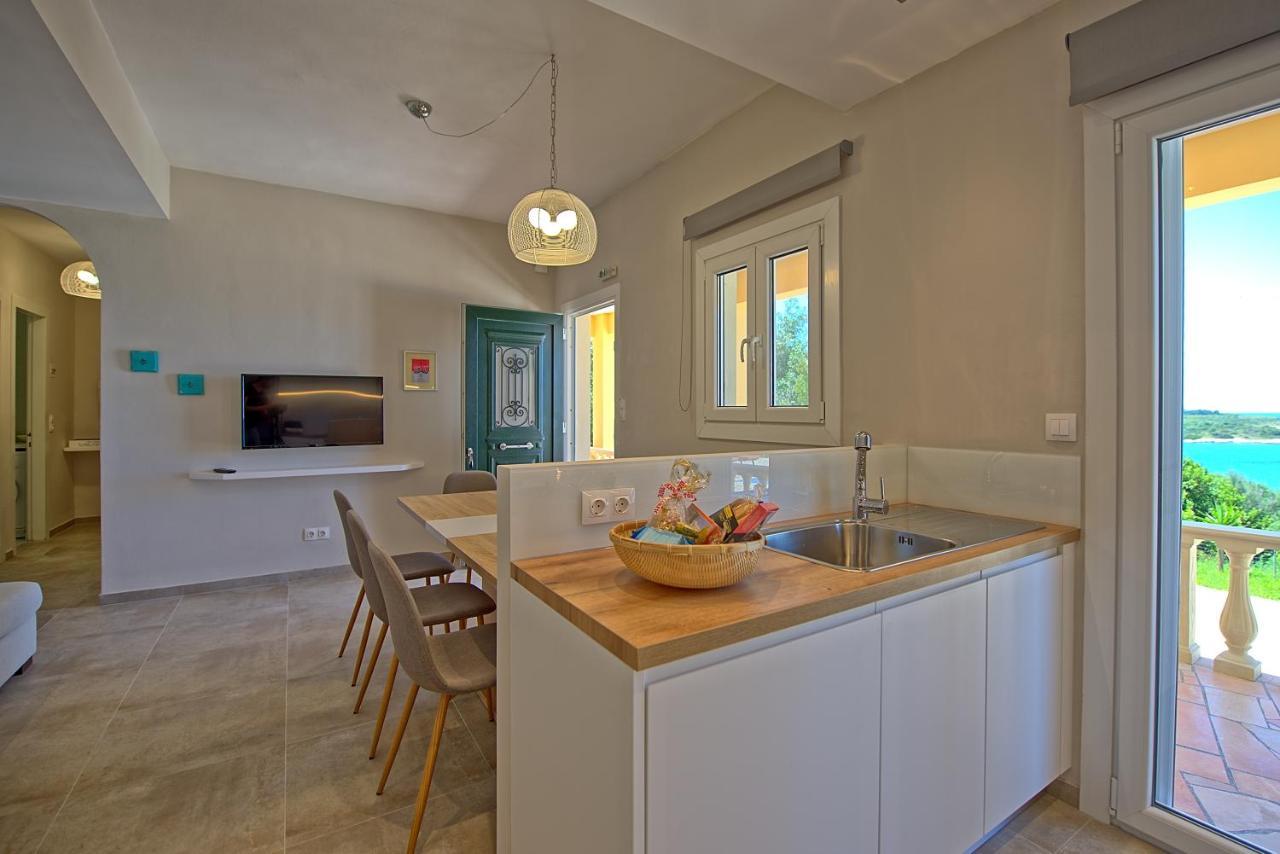 Beachfront Villa Seasun By Posarellivillas Agios Spyridon  Esterno foto