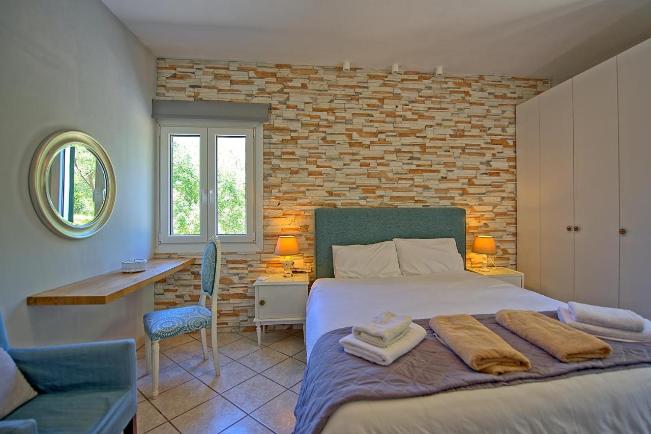 Beachfront Villa Seasun By Posarellivillas Agios Spyridon  Esterno foto