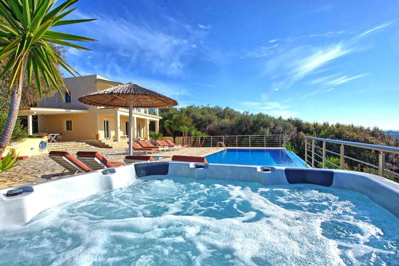 Beachfront Villa Seasun By Posarellivillas Agios Spyridon  Esterno foto