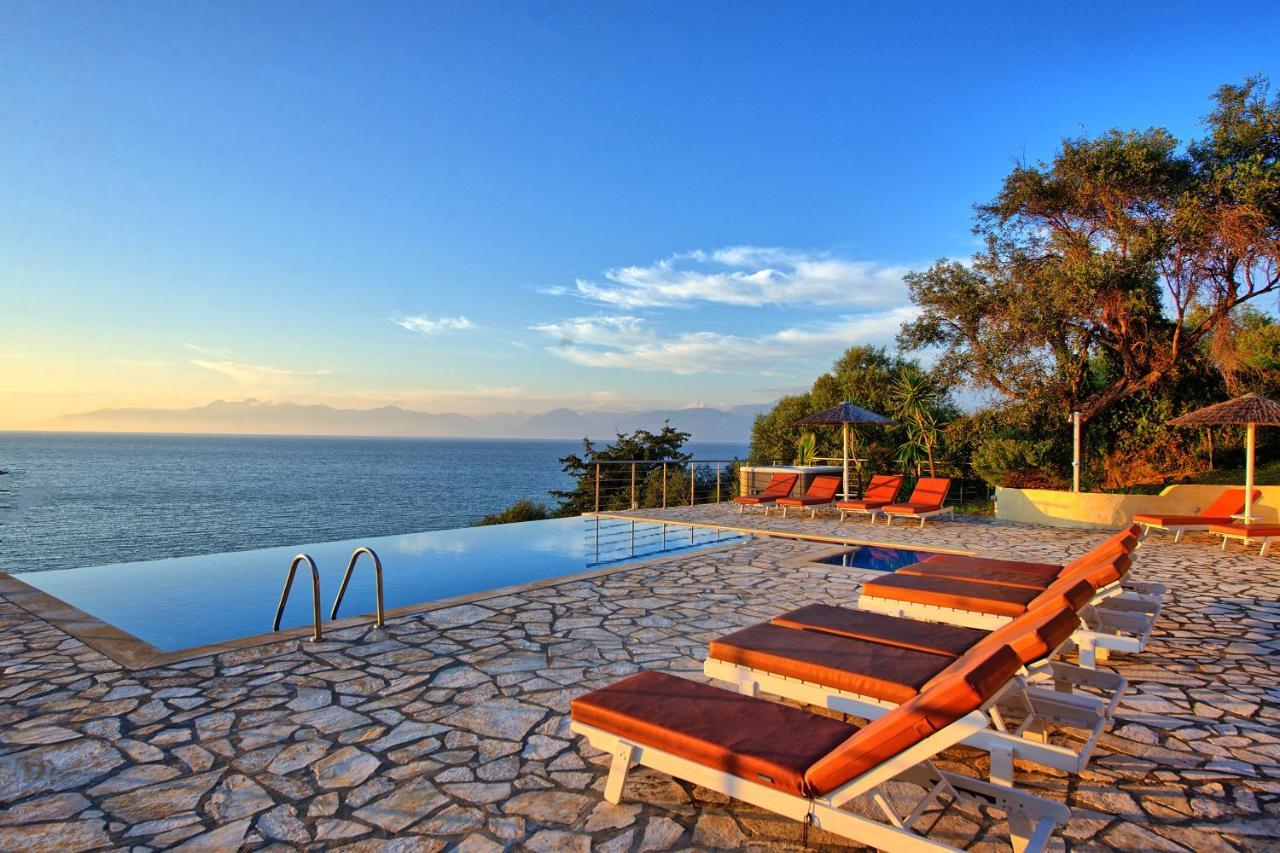 Beachfront Villa Seasun By Posarellivillas Agios Spyridon  Esterno foto
